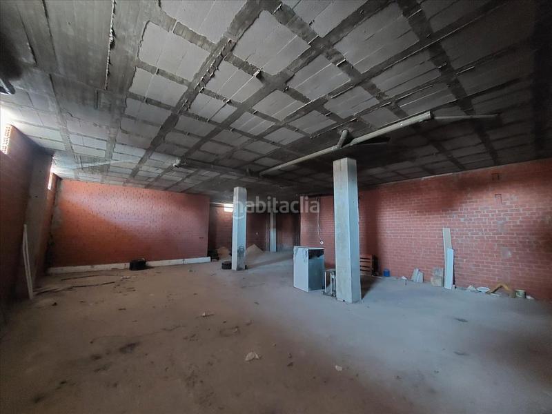 Foto e54be0a9-14b9-4e6f-872e-e98957089246. Geschäftsraum in Armunia León