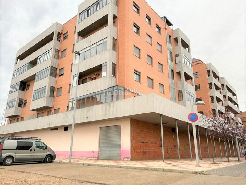 Foto 4d96ccdd-74cc-4ac1-81ba-6612e9320aa4. Locale commerciale in Armunia León