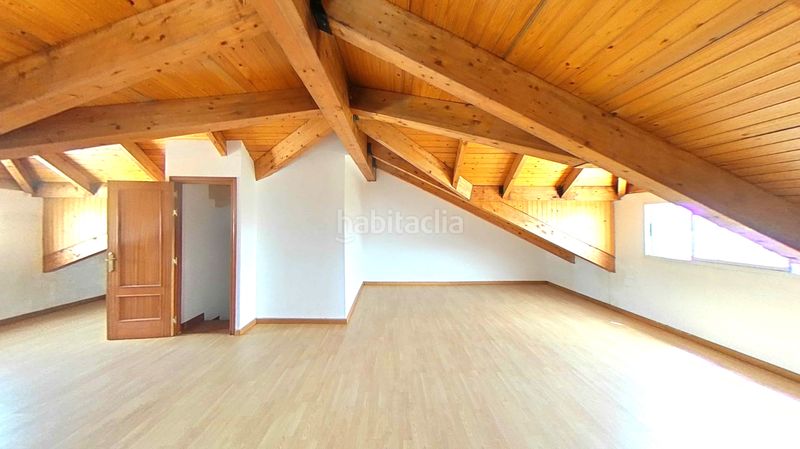 Foto 1c0d67ae-338e-40d6-a74c-4fd8083161f3. Casa amb aparcament a Congosto