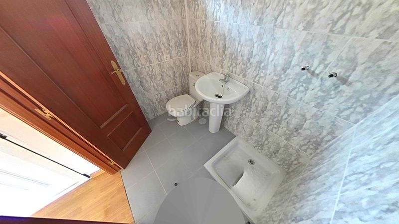 Foto 5c5fe15e-989f-4238-a248-0bad685e6364. Casa amb aparcament a Congosto