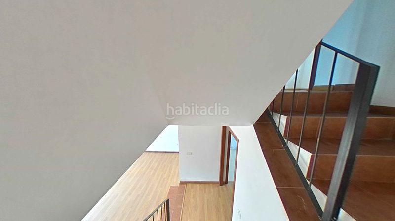 Foto bf3482a5-cb79-48b0-874e-8a196a5e0840. Casa amb aparcament a Congosto