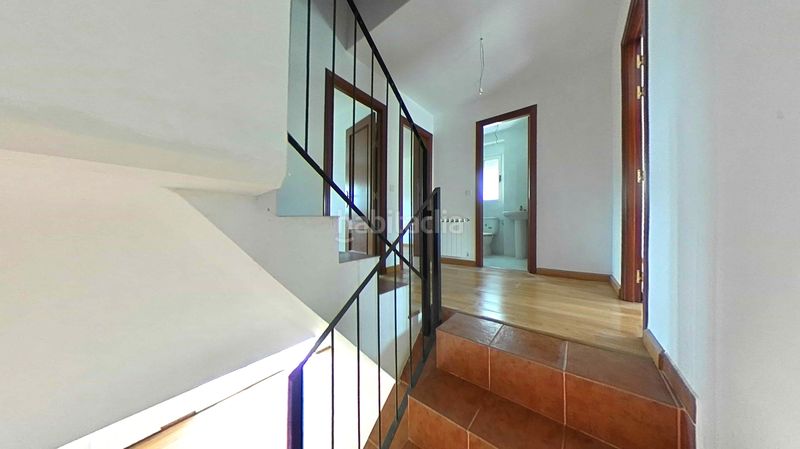 Foto c06372df-5e08-4931-b63c-2eac2f9ae2d5. Casa amb aparcament a Congosto