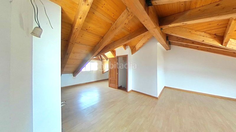 Foto e99739d6-48d2-4dcc-9f84-81e6a7f55cd1. Casa amb aparcament a Congosto