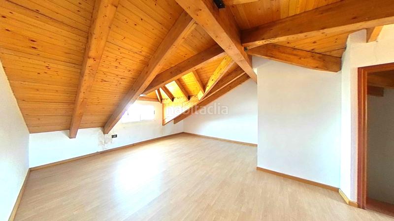 Foto 61e4cfd2-74a9-489d-b744-6ab1ddb64a57. Casa amb aparcament a Congosto