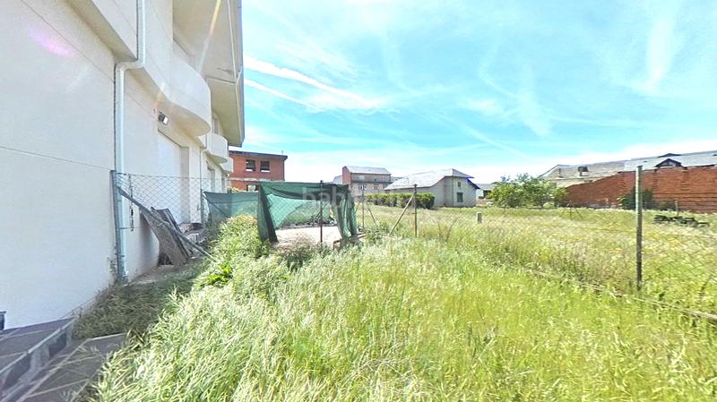 Foto 9e14f665-cf73-4b74-9a90-be507df8d259. Casa amb aparcament a Congosto