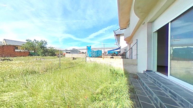 Foto c5d9d280-5a73-4aa8-9da1-e2c6931841ec. Casa amb aparcament a Congosto