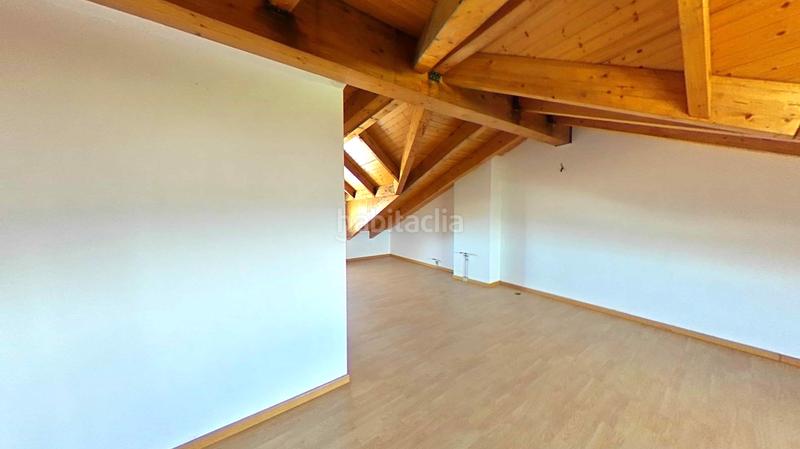 Foto cbf4ac1e-838c-40bf-9f45-7fe5857d85cf. Casa amb aparcament a Congosto