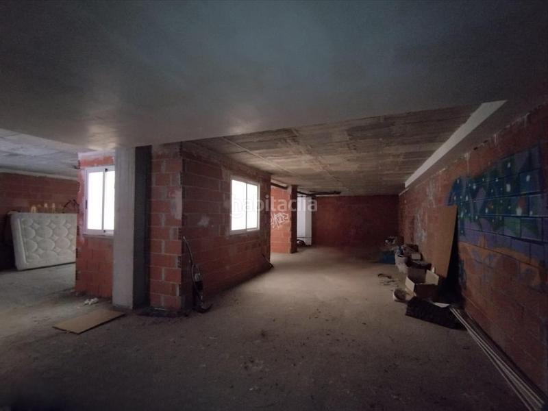 Foto b42a467b-cfd0-4075-94b3-ab332f509489. Local comercial en La Paz Villena