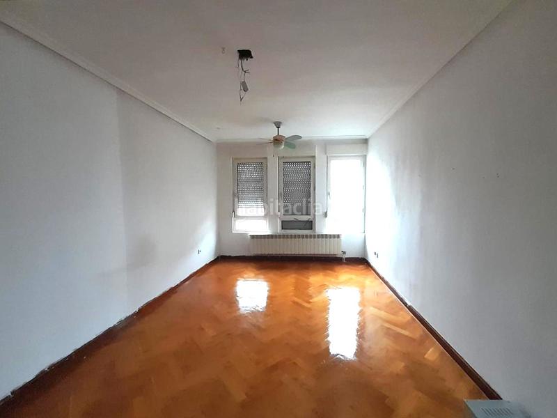 Foto 4ccbd85e-4ba2-49dc-a0a9-385a4da2a59d. Etagenwohnung mit heizung parking in Centro Palencia