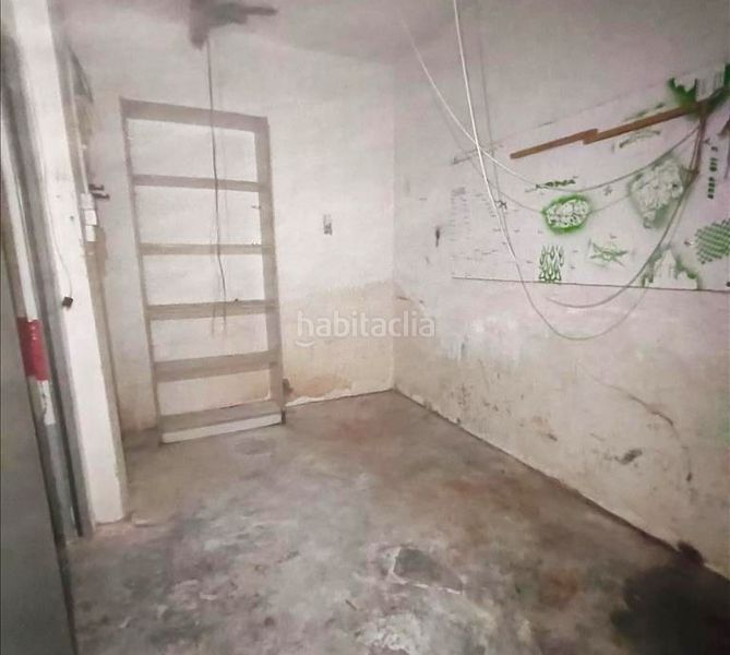 Foto 3bc8943e-977c-42f2-a1bb-ae489d531008. Aparcament cotxe a Cadrete