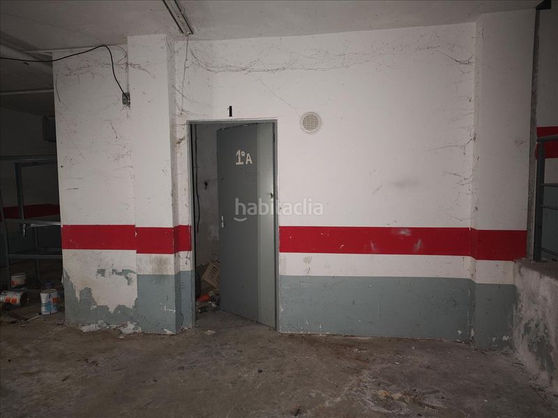 Foto 4e6db1fa-c5bf-48c4-8f6d-c1d6a8bc78a9. Aparcament cotxe a Cadrete