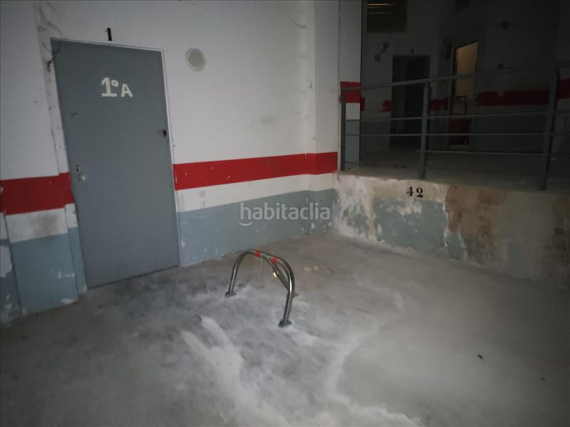 Foto 8bbcfe44-b56c-4f86-8676-d6c07532b944. Aparcament cotxe a Cadrete