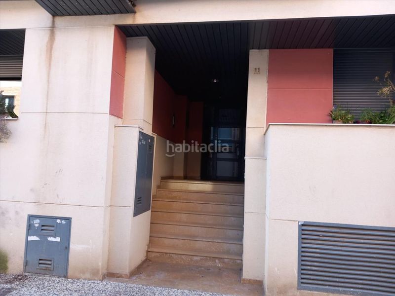 Foto eede1a48-4189-4858-b528-f7e6b05c4525. Aparcament cotxe a Cadrete