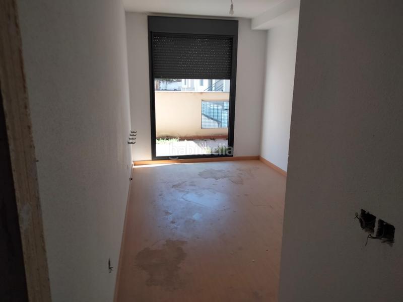 Foto f80ca699-b1ae-481e-96b3-e8991f986284. Pis amb aparcament a Cadrete