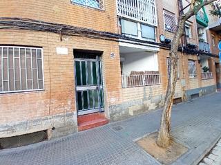 Local commercial  Mila fontanals