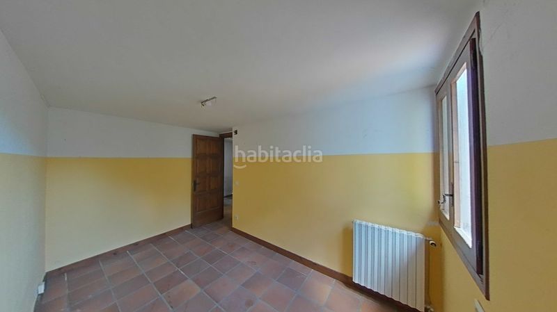 Foto 5a633292-d5ad-40c7-ba9d-c4e921377ab9. Maison avec chauffage parking dans Querol