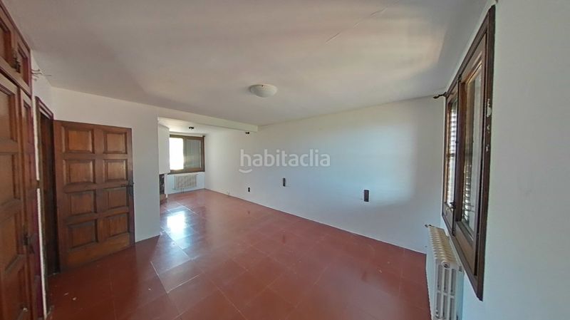 Foto 870abfeb-d0c4-47f4-9e95-59fdf90633e1. Maison avec chauffage parking dans Querol