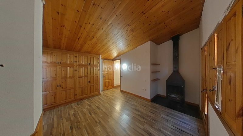 Foto fc353628-f7f5-4258-b7ee-d062e4c37f8b. Maison avec chauffage parking dans Querol