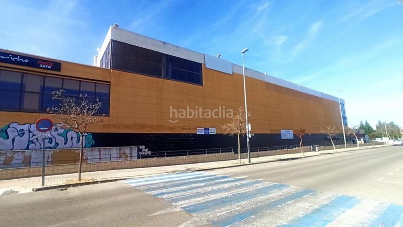Foto 2ae0250f-6eed-43c7-81e4-f23615601333. Local comercial en Cabanillas del Campo