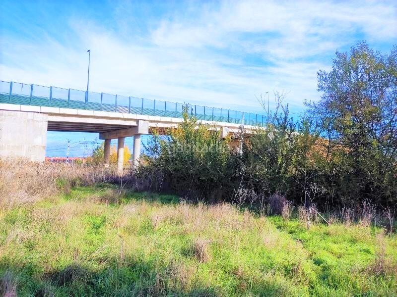 Foto 0b05508c-d8b0-4676-a21f-80edcaf86491. Terreny residencial a San Andrés del Rabanedo pueblo San Andrés del Rabanedo