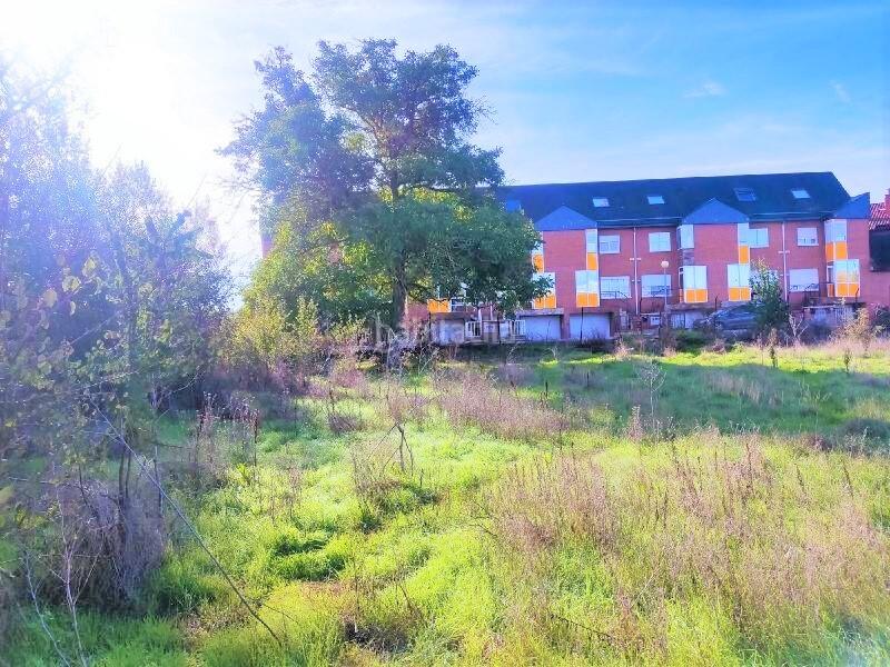 Foto 246562eb-d178-44af-bbc0-84ecb77d0366. Terreno residenziale in San Andrés del Rabanedo pueblo San Andrés del Rabanedo