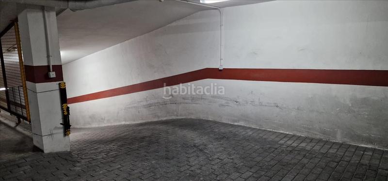 Foto ddf5c7fc-5bc1-4b4d-b140-ca0bb3f8c715. Parking voiture dans El Molino Torrevieja