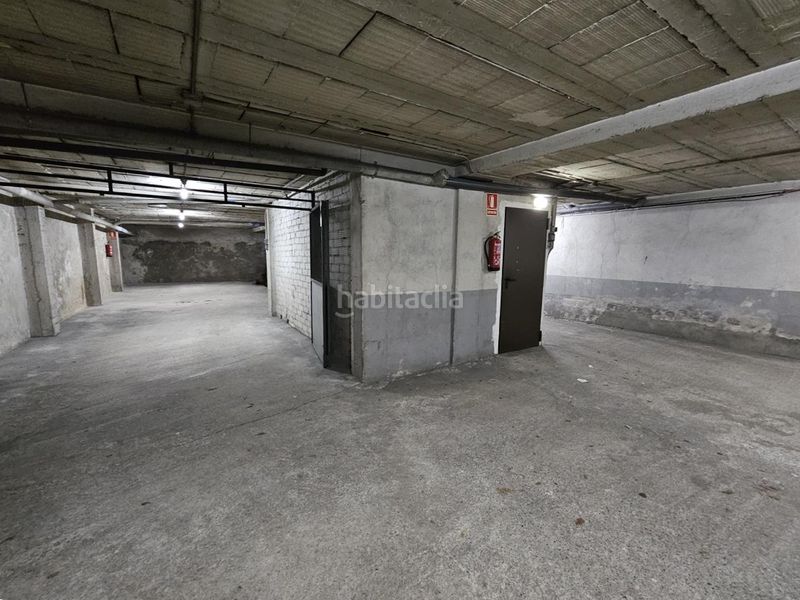 Foto bc0a4ac8-9c54-4470-b640-5068373f128c. Aparcament cotxe a La Devesa Girona