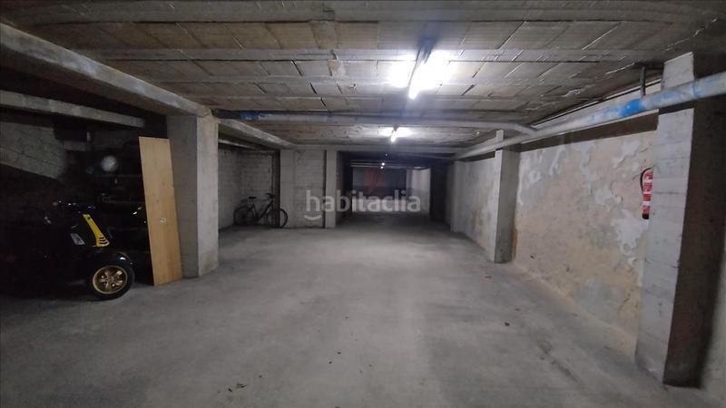 Foto e713d376-a6ef-44d4-9e1f-b0ee584a4493. Aparcament cotxe a La Devesa Girona