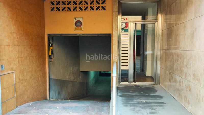 Foto e7a60fc1-abfe-4cfd-a68b-aa959774f762. Aparcament cotxe a La Devesa Girona