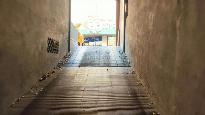 Foto 56a15a1e-8c78-4b8b-a4c3-7f1a5d9fa2e8. Posto auto in La Devesa Girona