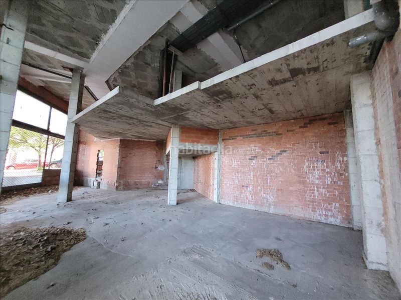 Foto 03fe7494-0392-47c6-a568-55bdba15c905. Local comercial a Eixample-Horta Capallera Figueres