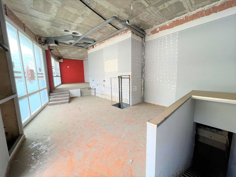 Foto e7a7ce54-196c-4df5-8342-7c09aa447ab4. Local comercial a Eixample-Horta Capallera Figueres