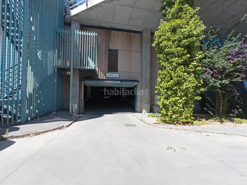 Foto 0431a204-ceb4-498d-b524-617040a7e25a. Parking coche en Villaverde Alto Madrid