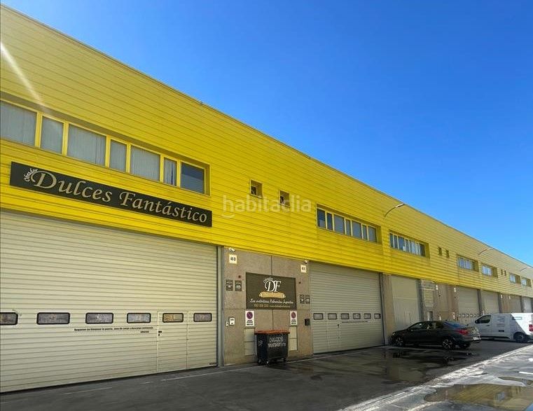 Foto f34e36a0-ad78-463d-b786-379afc85a82a. Autoparkplatz in Villaverde Alto Madrid