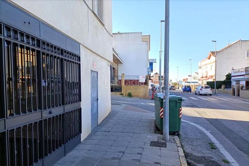 Foto 9051e277-54c3-417e-a7d9-3226dfb1d2a0. Local commercial dans Gines