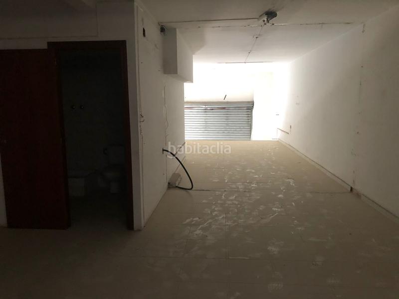 Foto d360a3eb-24b7-4b67-9a7c-dcbf8a51e1d1. Local comercial a Centre Vendrell (El)