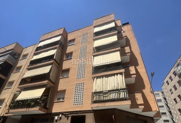 Foto c8c3f3b5-c4e7-4bab-9be0-7f0e8e13d7ca. Pis amb aparcament a Peramàs Mataró