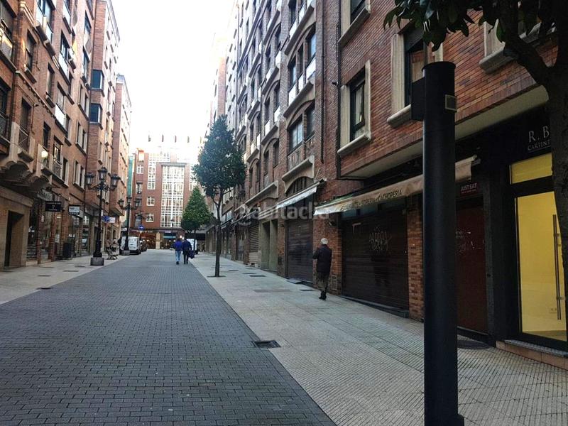 Foto ab5aebfe-65b7-47ce-90fc-8f089bd75653. Local comercial en Salesas - Foncalada - Campoamor Oviedo
