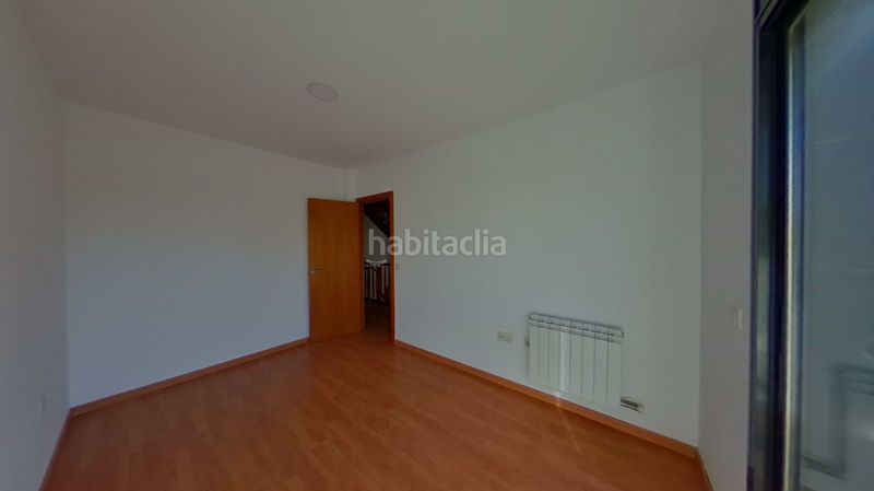 Foto 4115647e-6ff5-4618-9177-55c7df323a8b. Casa adossada amb aparcament a Migjorn Reus