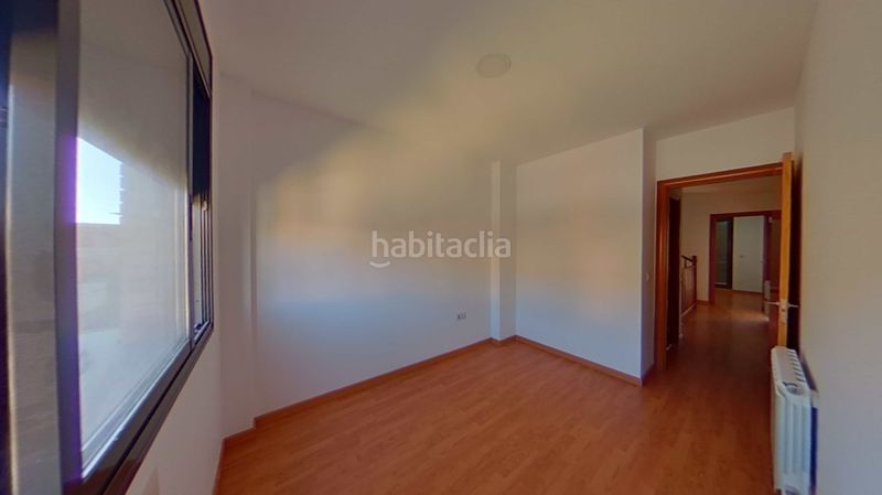 Foto 67b21d1e-84d3-4268-a368-b8f05cfc04cc. Casa adossada amb aparcament a Migjorn Reus