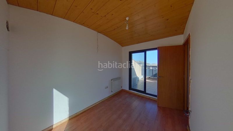 Foto 7a7c9d09-2648-4b9e-8177-18797c4786fb. Casa adossada amb aparcament a Migjorn Reus