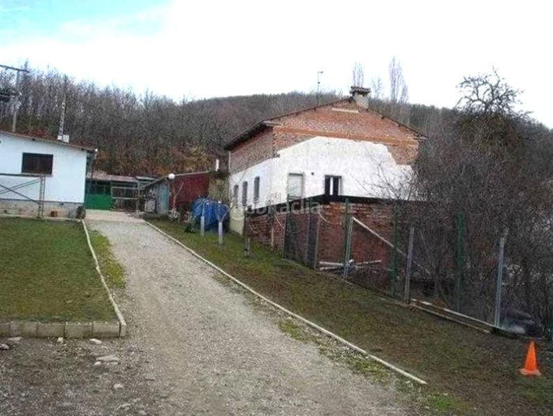 Foto ef41d2e1-bd1c-44df-b6d7-bd0c50e0693a. Casa a Guardo