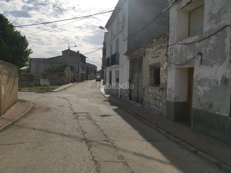 Foto 2a8bf266-5b4c-4967-80a8-25f55e846459. Maison jumelée avec parking dans Valfarta