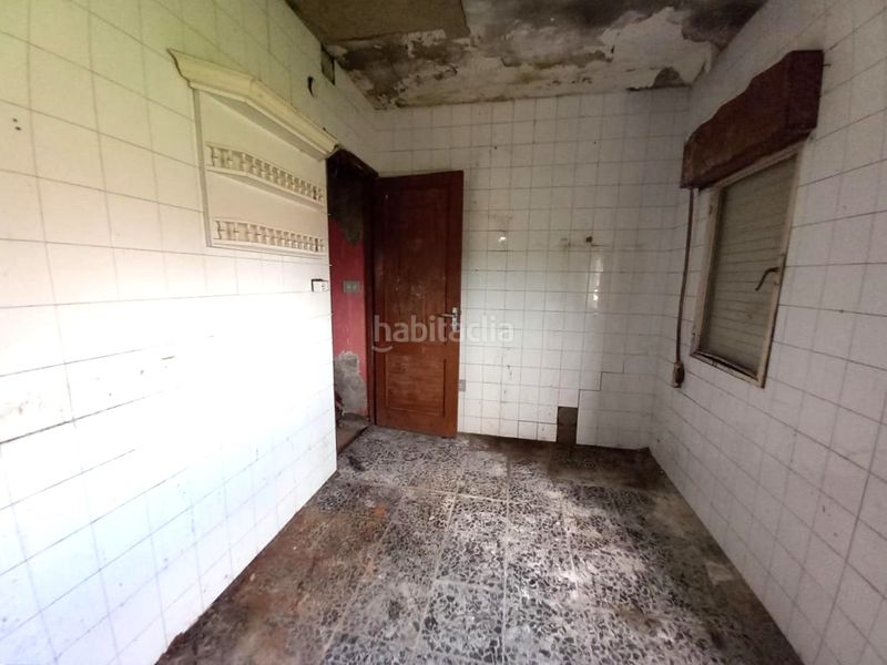 Foto eab3d87a-65ac-485b-8e78-964bb441bc4a. Casa a As Lagoas Ourense