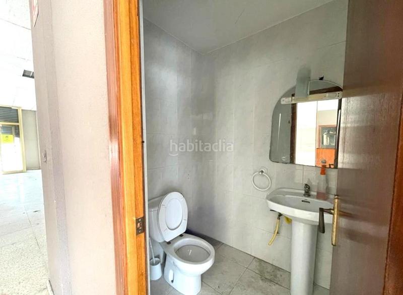 Foto f5a97476-a7b2-4be2-a99f-dae55e37573c. Local commercial dans Torreforta Tarragona