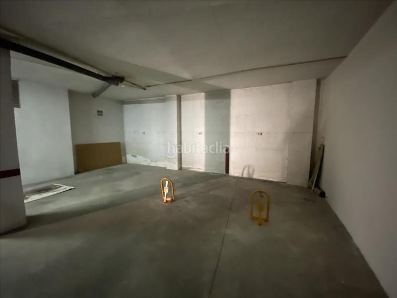 Foto 159526fc-96eb-49c0-9b48-17c0a06dbd72. Parking coche en Mazarrón casco urbano Mazarrón