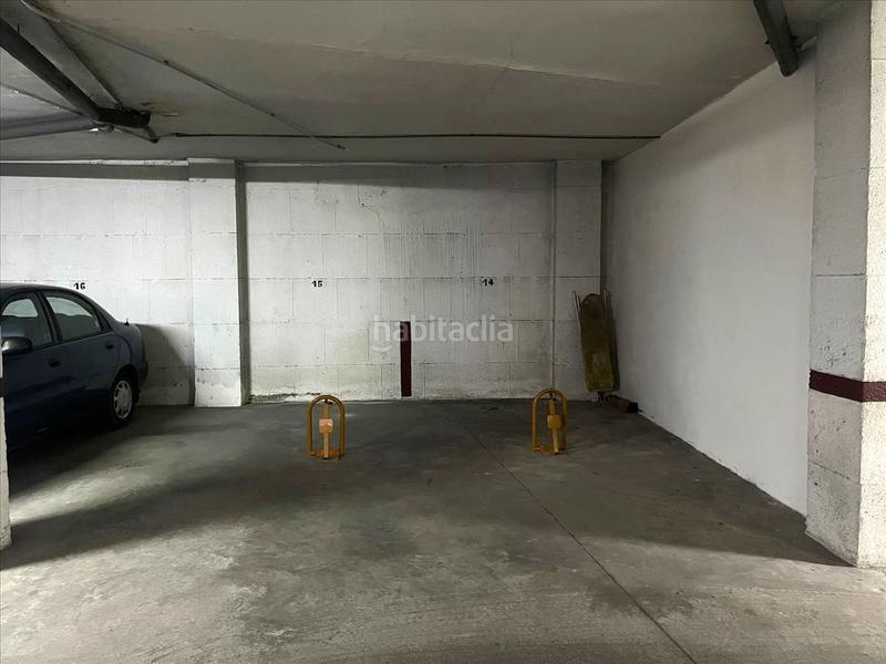 Foto db4f9266-3a07-4e5e-abf9-1eed7d99b1ef. Parking voiture dans Mazarrón casco urbano Mazarrón