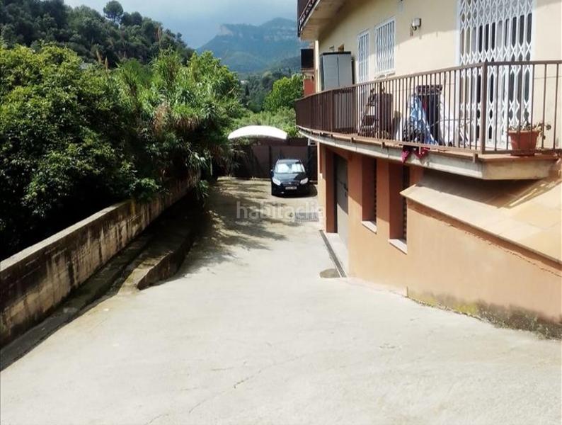 Foto 3d615b8e-a830-43e9-acf5-b6abdfe02382. Aparcament cotxe a Sant Martí de Centelles