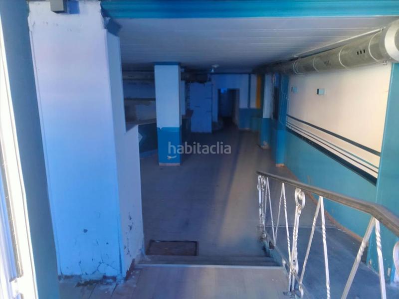 Foto f5d26b28-9f07-49db-b7fb-fbdf3bc88e7e. Local comercial a Playa de Gandía Gandia