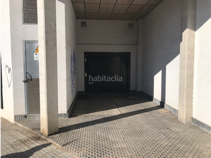 Foto d7b7f420-1a7f-4603-a6ff-663c1fd8f1d4. Aparcament cotxe a Ca n´Oriol Rubí